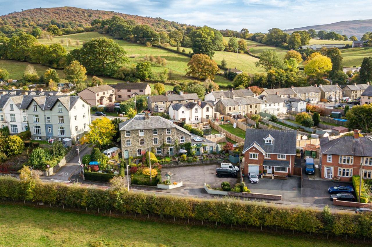 Hotel The Cedars Builth Wells Exteriér fotografie